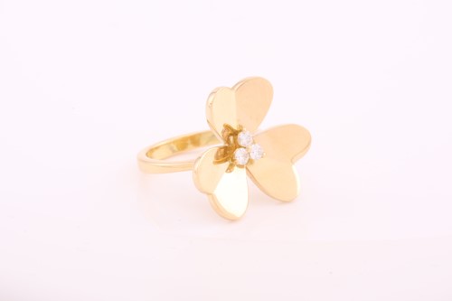 Lot 209 - An 18ct gold ring converted from Van Cleef &...