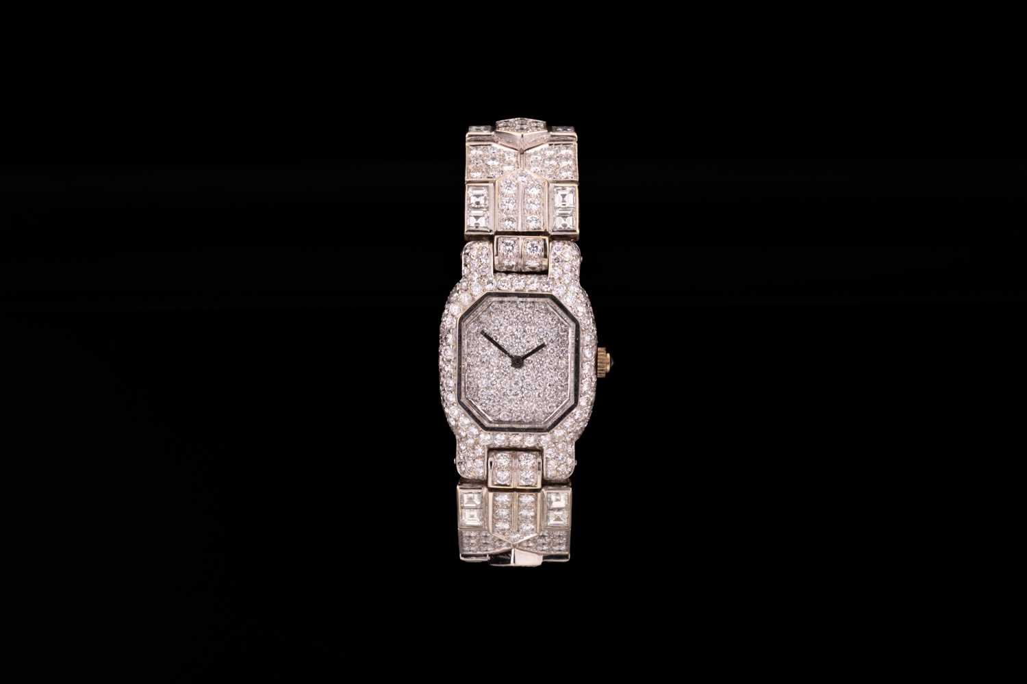 Lot 381 - A diamond set Boucheron high jewellery lady's...