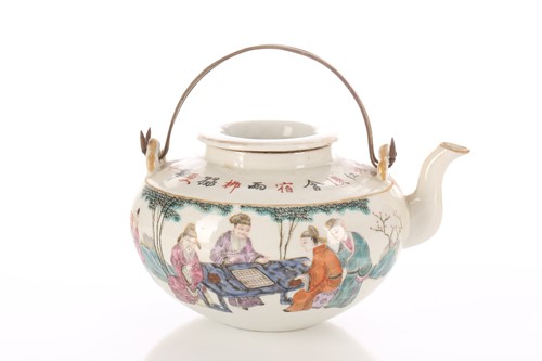 Lot 77 - A Chinese famille rose teapot, Qing, early...