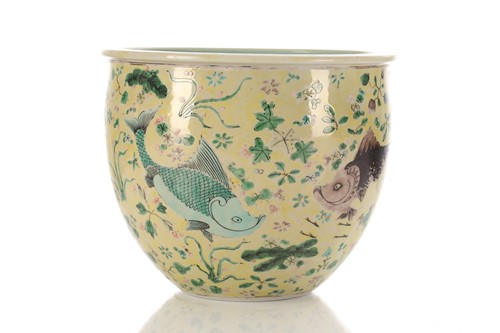 Lot 220 - A Chinese famille verte jardiniere, 20th...