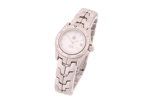 Lot 396 - A Tag Heuer Link 200 lady's wrist watch, with...
