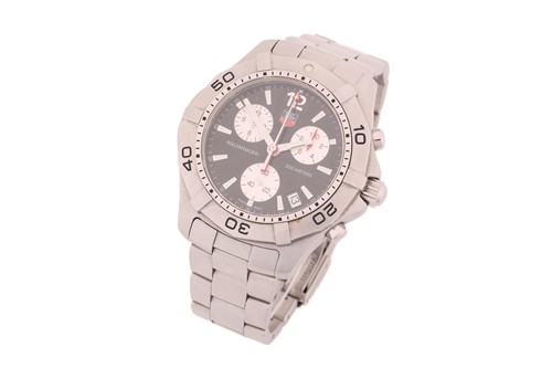 Lot 239 - A Tag Heuer Aquaracer chronograph, with a 42mm...
