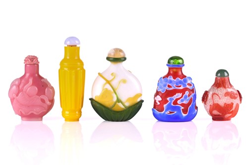 Lot 83 - Five Chinese Peking glass style snuff bottles,...