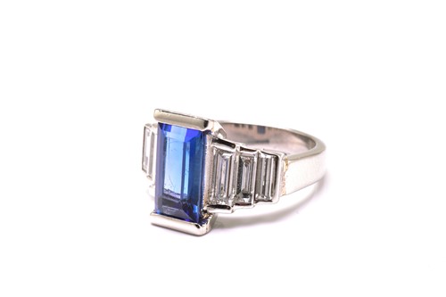 Lot 75 - An Art Deco-style platinum tanzanite and...
