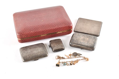 Lot 294 - A lot consisting of a charm bracelet, x3...
