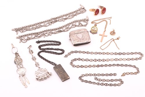 Lot 12 - A miscellaneous collection of silver and 9ct...