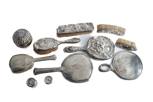 Lot 442 - A 900 standard silver circular pot ad cover...