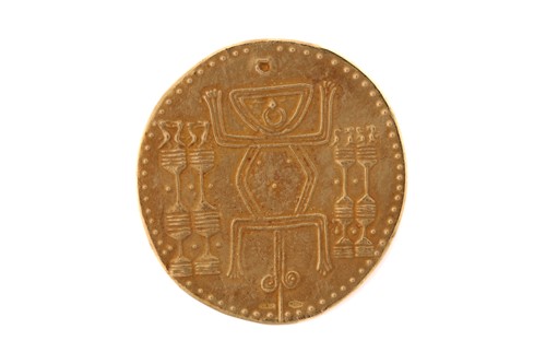 Lot 118 - A brooch of a reproduction artefact from the...