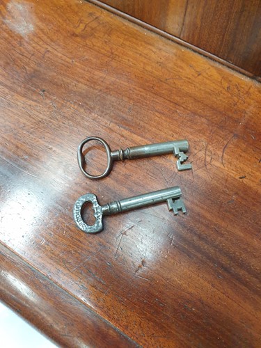 Lot 114 - A Victorian figured mahogany collectors...