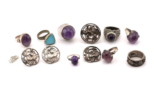 Lot 204 - A mixed lot of various rings, six of them set...