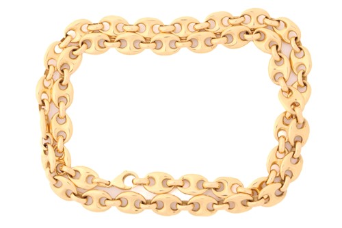 Lot 189 - A heavy anchor link chain in yellow metal,...