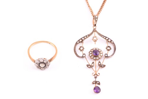 Lot 27 - An Art Nouveau pendant and diamond daisy head...
