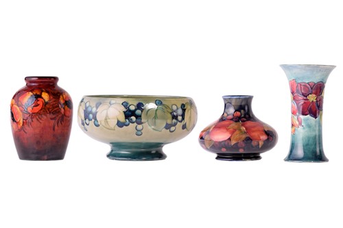 Lot 341 - A Moorcroft red flambe Poppy pattern vase,...