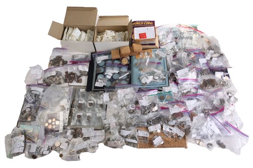 Lot 298 - A large collection of UK world coins, to...