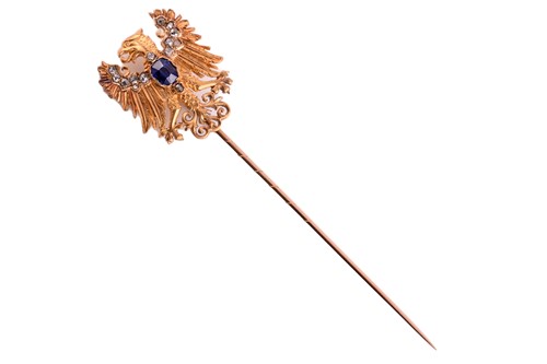Lot 142 - An early 20th century sapphire and diamond...