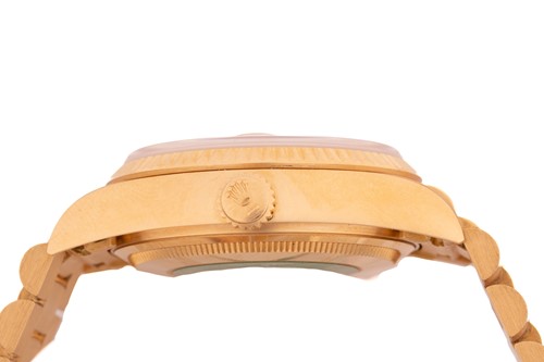 Lot 332 - An unworn Rolex Daydate 18038 in 18ct yellow...