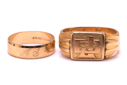 Lot 159 - A 9ct gold wedding band and a signet ring; The...