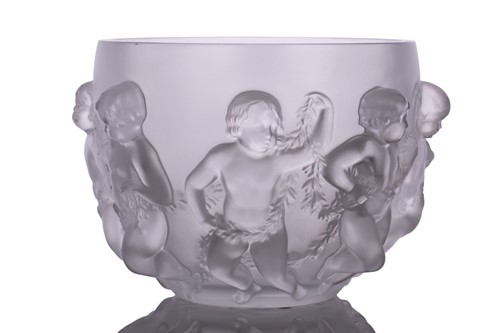 Lot 237 - A Lalique 'Luxembourg' centre bowl moulded...
