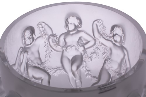 Lot 237 - A Lalique 'Luxembourg' centre bowl moulded...