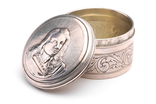 Lot 444 - A George III circular box and cover; the...