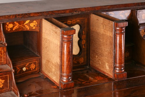 Lot 112 - A late 18th century/early 19th-century Dutch...