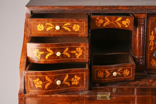 Lot 112 - A late 18th century/early 19th-century Dutch...