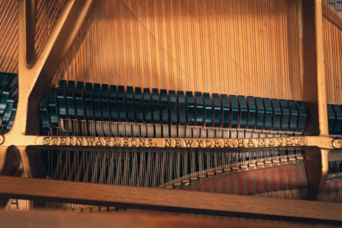 Lot 210 - A Steinway of New York baby grand piano No...