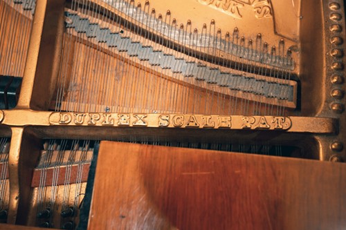 Lot 210 - A Steinway of New York baby grand piano No...