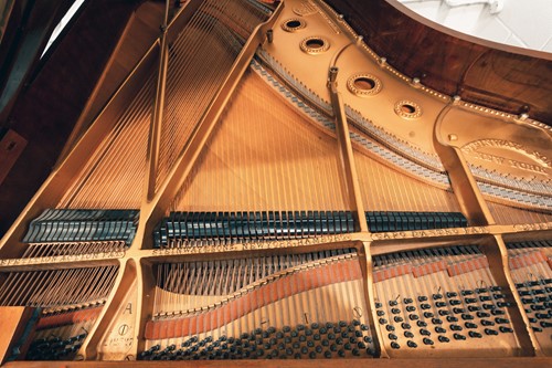 Lot 210 - A Steinway of New York baby grand piano No...