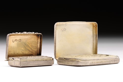 Lot 391 - A George III vinaigrette; rounded rectangular...