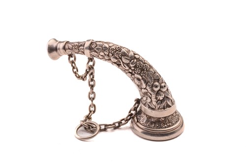 Lot 368 - A Victorian scent bottle cum vinaigrette by...