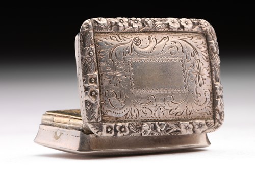 Lot 431 - A William IV vinaigrette; rounded rectangular...