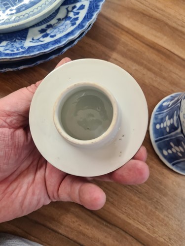 Lot 71 - A small collection of mostly Chinese blue and...