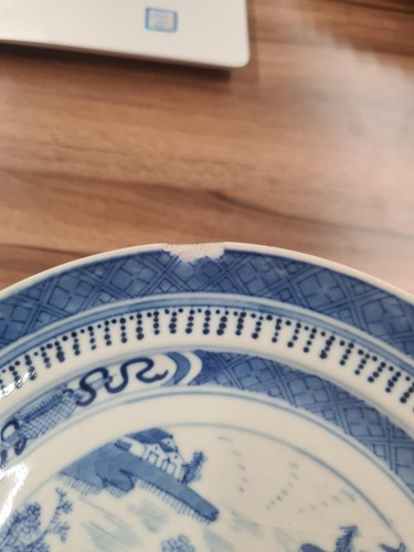 Lot 71 - A small collection of mostly Chinese blue and...