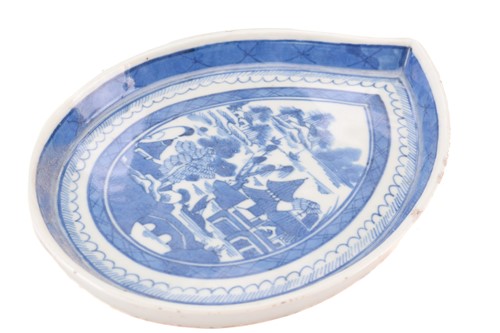 Lot 71 - A small collection of mostly Chinese blue and...