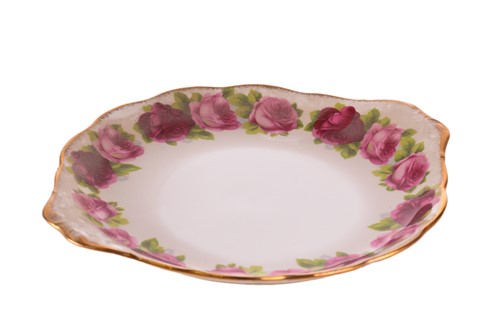 Lot 218 - A Royal Albert 'Old English Rose' teaset,...