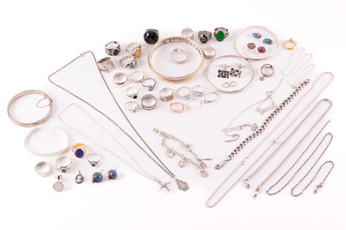 Lot 40 - A collection of silver and white metal...