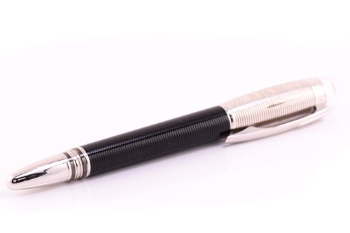 Lot 182 - A Montblanc Starwalker Doué Rollerball pen...