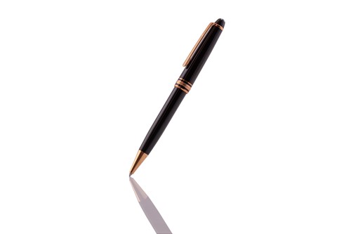 Lot 190 - Montblanc Meisterstück rose gold-coated...