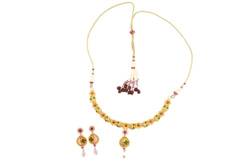 Lot 170 - A bridal suite set with polychromatic stones...