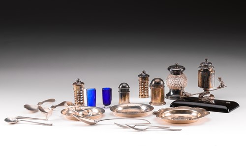 Lot 295 - An Edwardian silver and tortoiseshell desk toy...