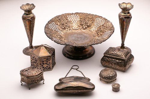 Lot 406 - A silver tazza, circular with foliate and...