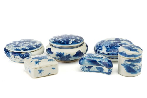 Lot 177 - A collection of Chinese blue & white porcelain...
