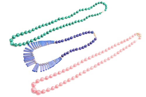 Lot 48 - A lapis lazuli fringe bib necklace and two...