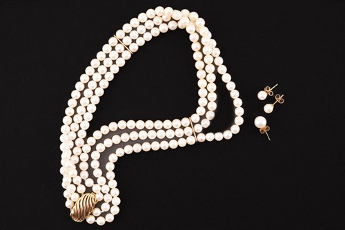 Lot 158 - A three-strand pearl choker and three pearl...