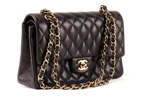 Lot 354 - Chanel - A double flap classic handbag,...