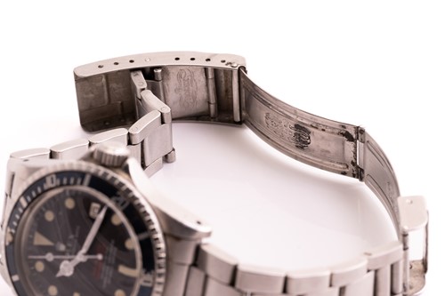 Lot 346 - A Rolex Sea-Dweller Submariner 2000 - Double...