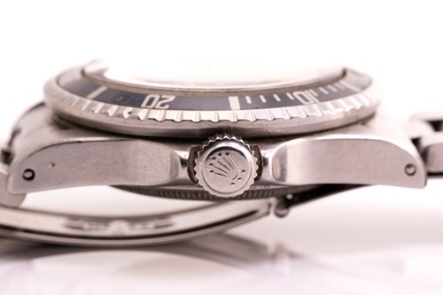 Lot 346 - A Rolex Sea-Dweller Submariner 2000 - Double...