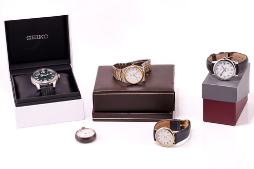 Lot 349 - A collection of 5 watches featuring a Longines...
