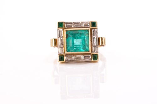 Lot 105 - An Art Deco style emerald and diamond cocktail...